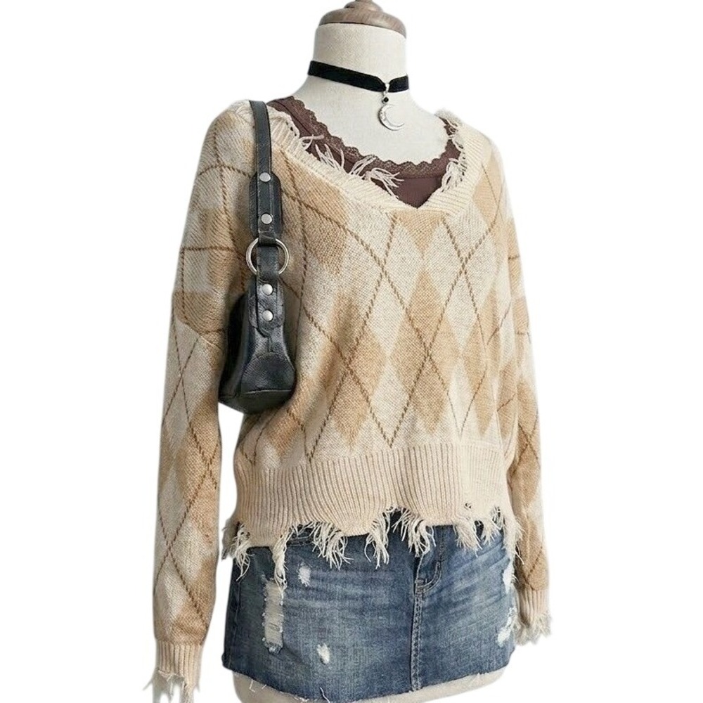 Beige Argyle Distressed Sweater Small Cottagecore‎ Fall Winter Preppy Oversized